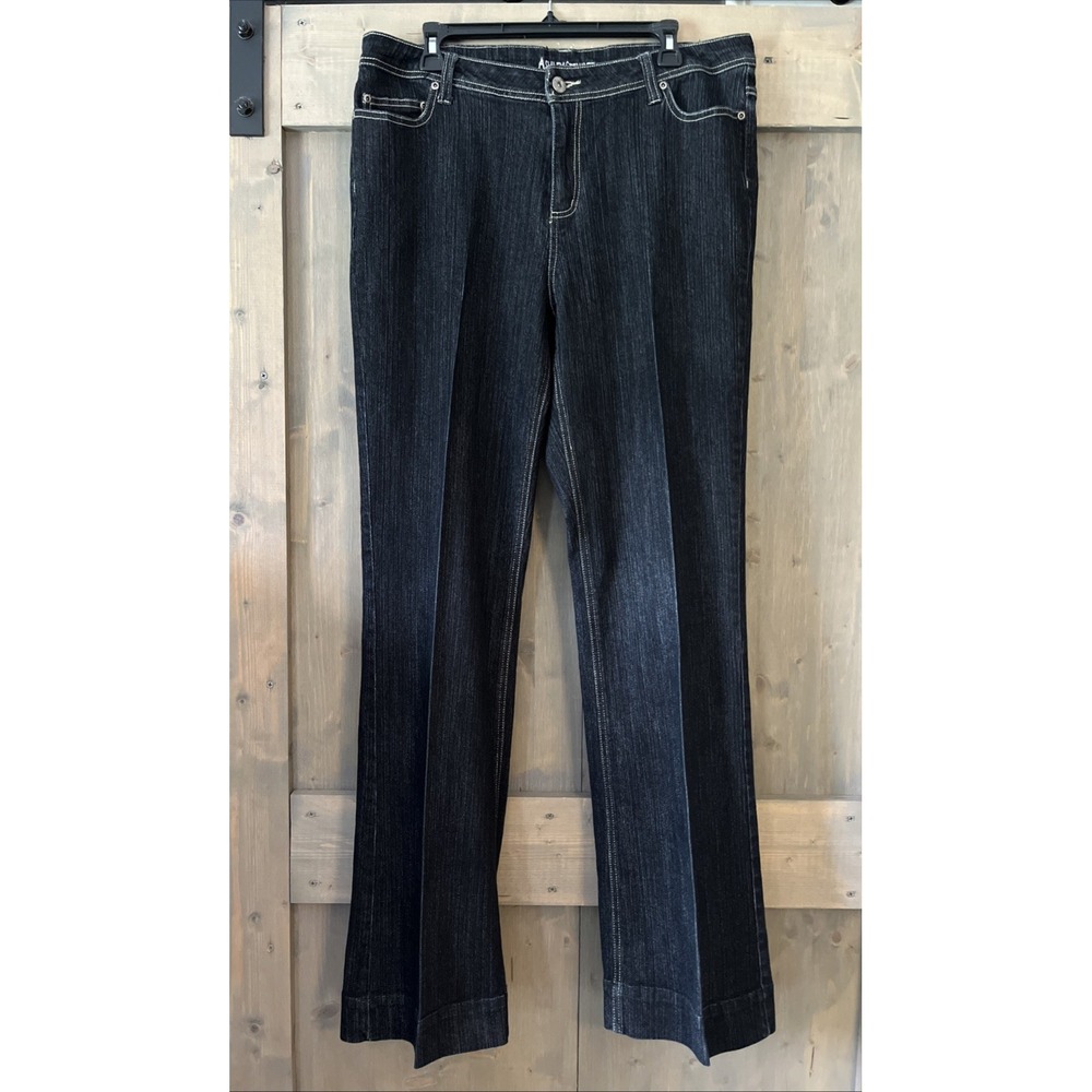 Ashley Stewart Jeans Women's Size 16 Dark Wash Contrast Stitch Boot Cut Modern